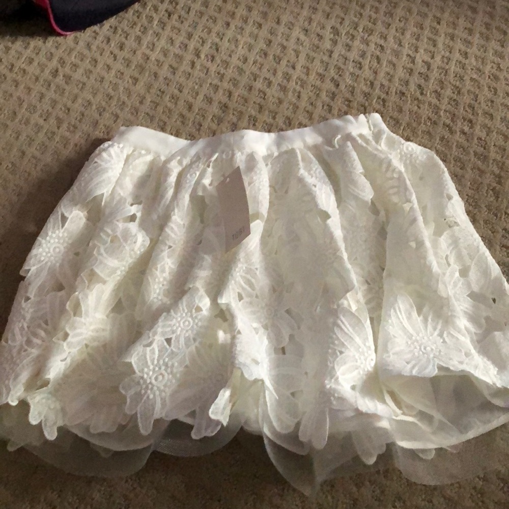 Tobi floral lace skirt with tags